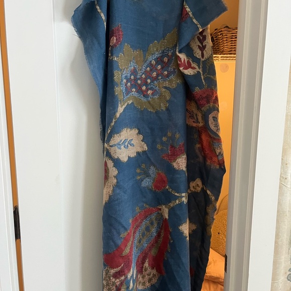 Sezane pio scarf. Blue merveille print. - Picture 7 of 7